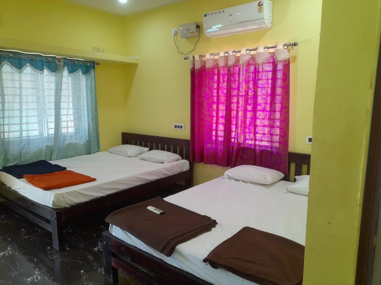 Golden Sky Hotel Gokarna  Exterior photo