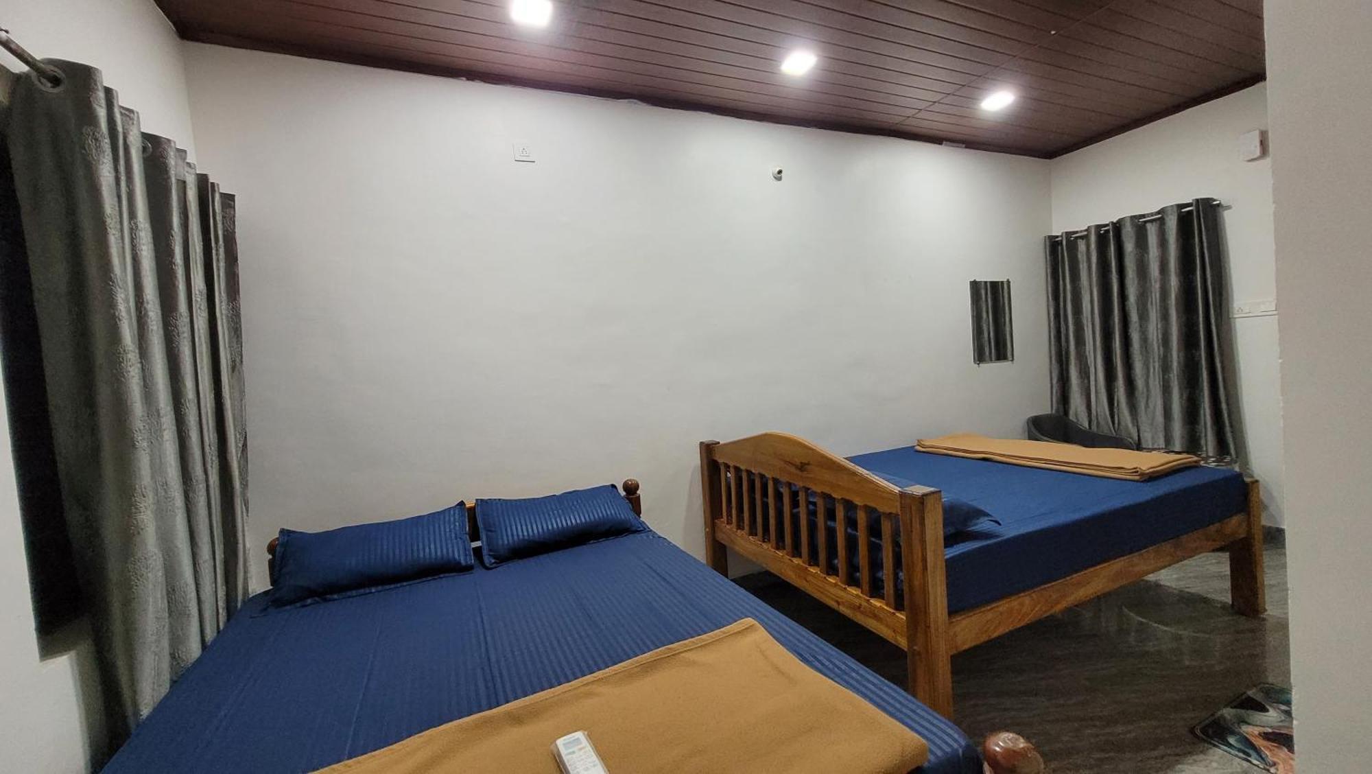Golden Sky Hotel Gokarna  Exterior photo